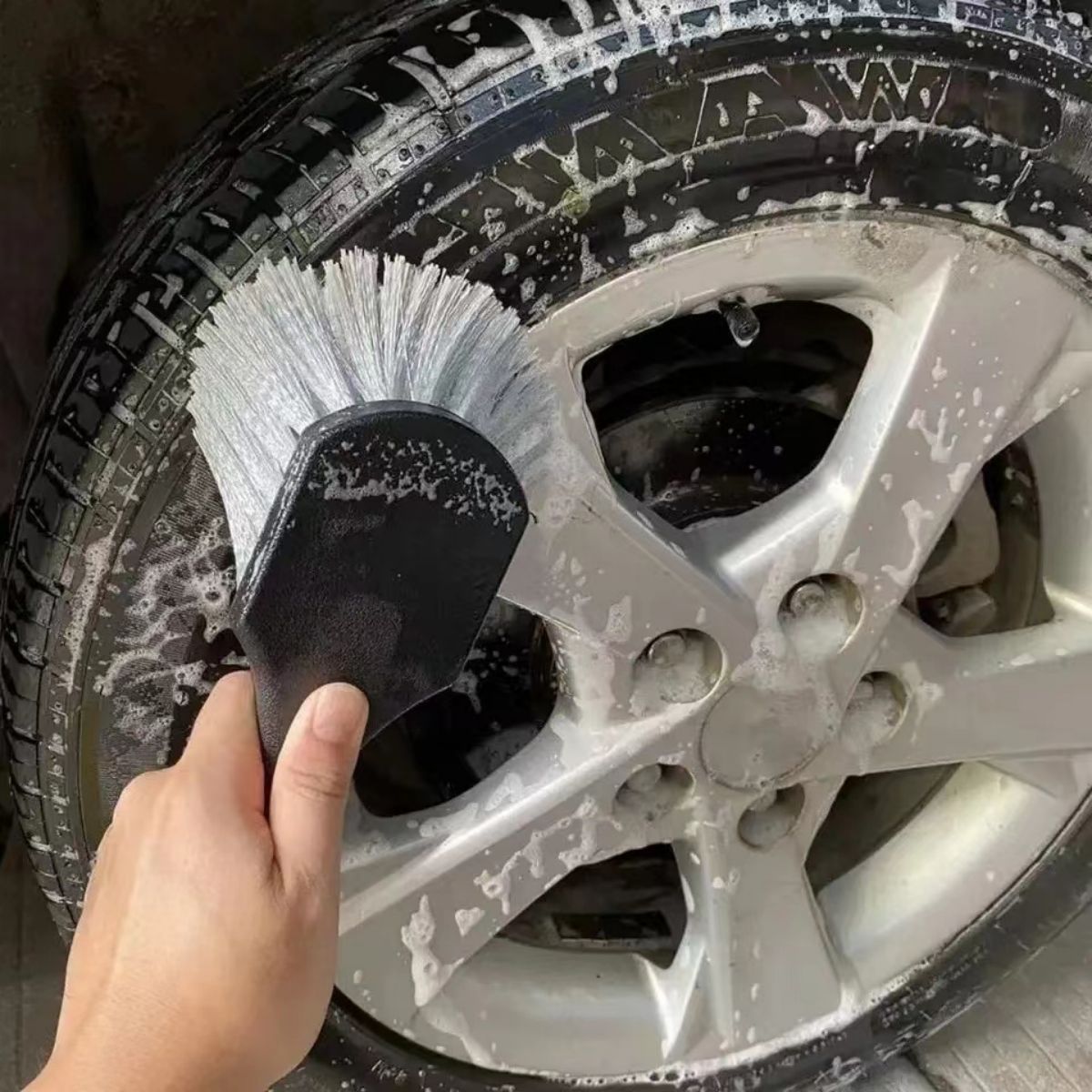 Brosse à manche court pour liv - Car Cleaning Brush avis et prix